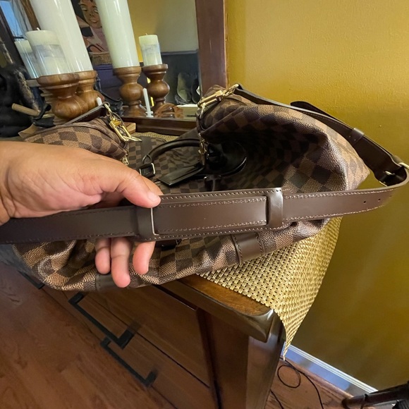 Like New Louis Vuitton Bandouliere 55 w/strap - Picture 11 of 13